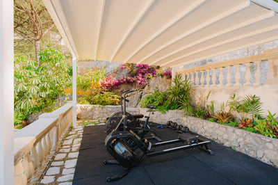 Luxury Villa Photo #33