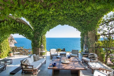 Luxury Villa Photo #12