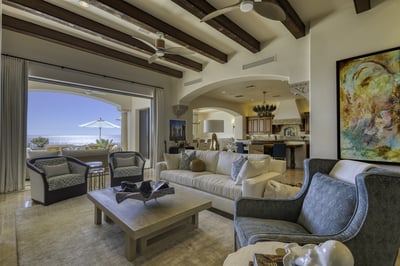 Luxury Villa Photo #15