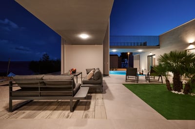 Luxury Villa Photo #11