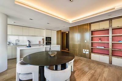 Luxury Villa Photo #15