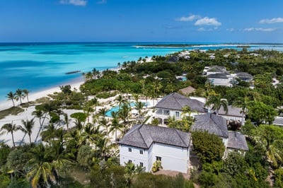 Luxury Villa Photo #7