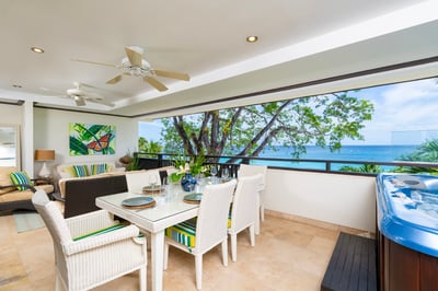 Luxury Villa Photo #18