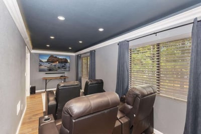 Luxury Villa Photo #4