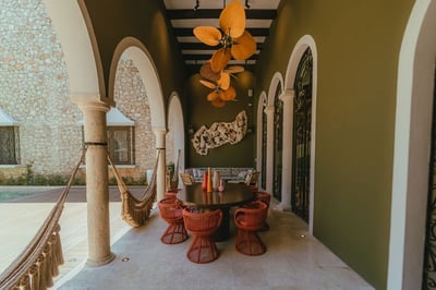 Luxury Villa Photo #6