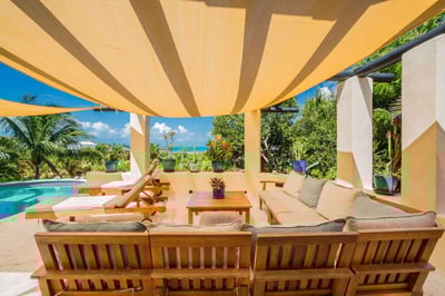 Luxury Villa Photo #7
