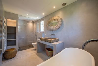 Luxury Villa Photo #25