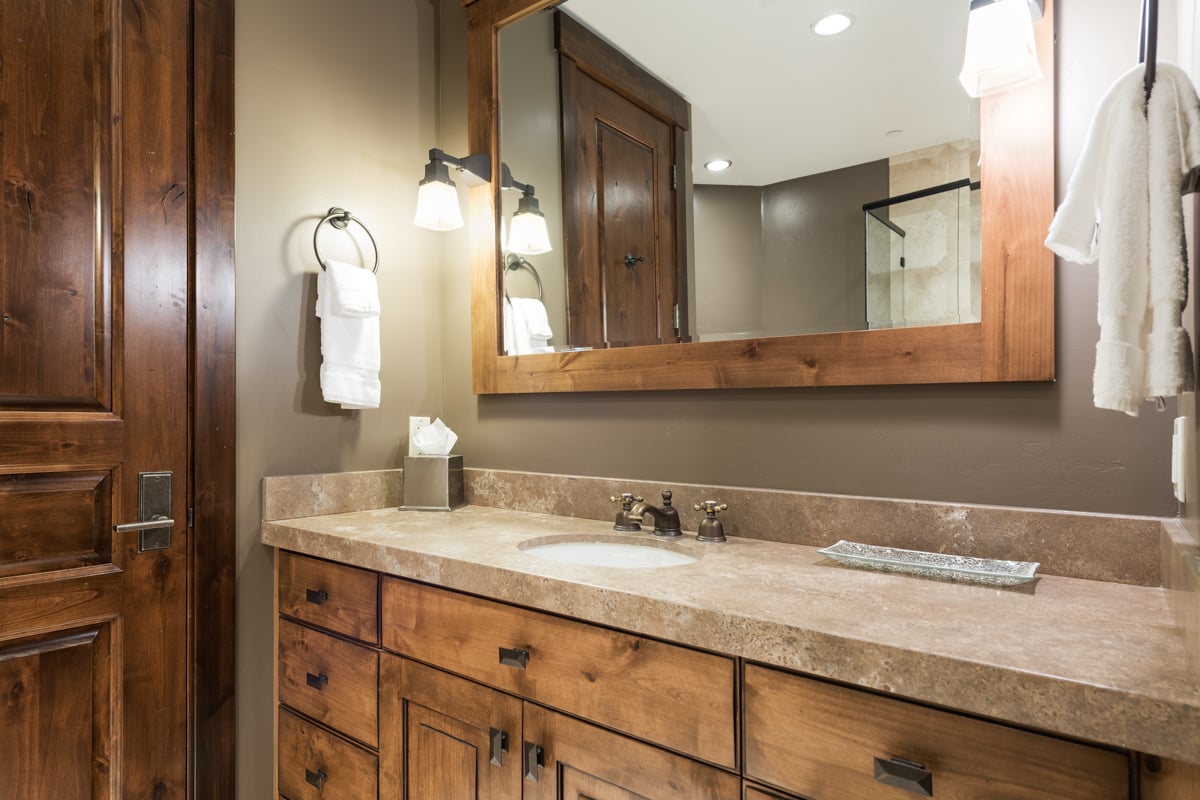 Silver Star 4 BDM Cottage with Spa