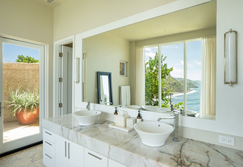 Cliff Penthouse Suite