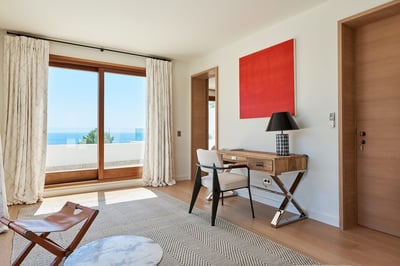 Luxury Villa Photo #31