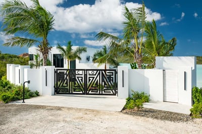 Luxury Villa Photo #5