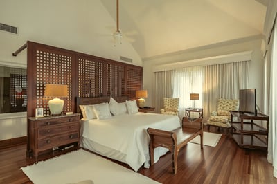 Luxury Villa Photo #28