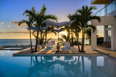 Luxury Villa Photo #12