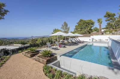 Luxury Villa Photo #7
