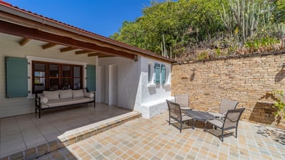 Outdoor Lounge Area