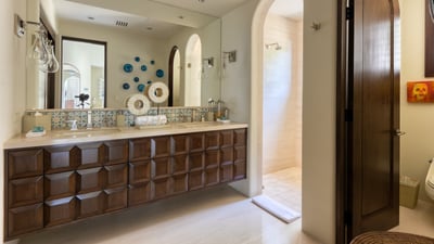 Luxury Villa Photo #50