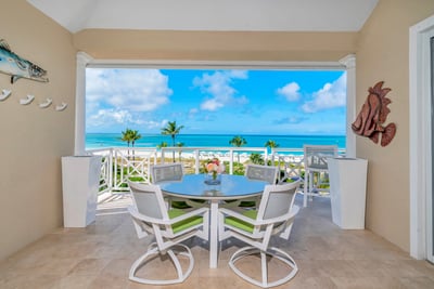 Luxury Villa Photo #2