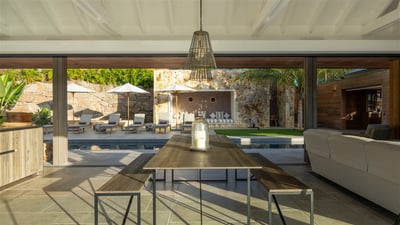 Luxury Villa Photo #42