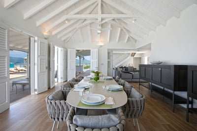 Luxury Villa Photo #10