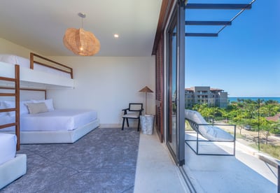Luxury Villa Photo #34