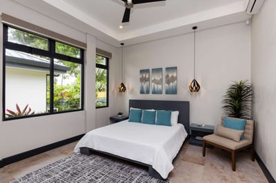 Luxury Villa Photo #14