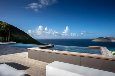 Luxury Villa Photo #5