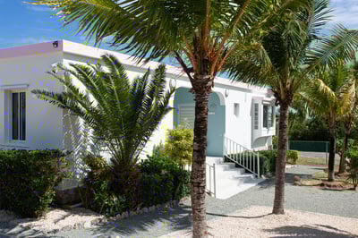 Luxury Villa Photo #6