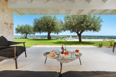 Luxury Villa Photo #25