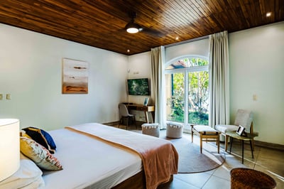 #2 Oceanview Master suite – Wake up, slide open the door, and take in the paradise right from your r