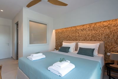 Luxury Villa Photo #15
