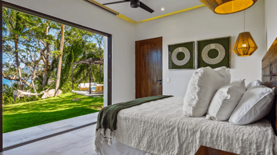 Luxury Villa Photo #37