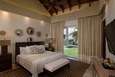 Luxury Villa Photo #33