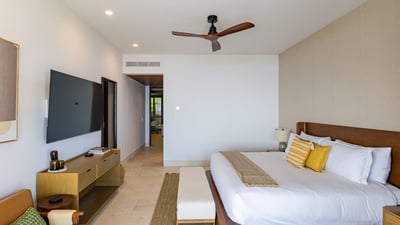Luxury Villa Photo #15