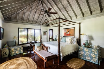 Luxury Villa Photo #10