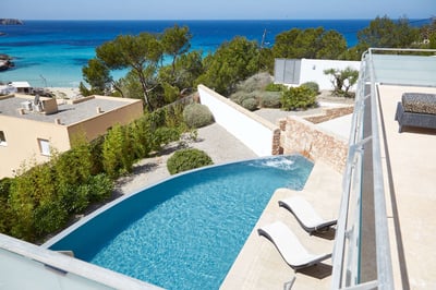 Luxury Villa Photo #6