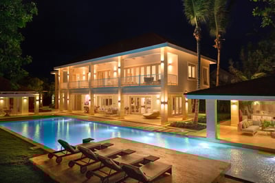Luxury Villa Photo #4