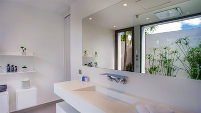 Luxury Villa Photo #44