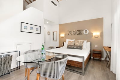 Luxury Villa Photo #17