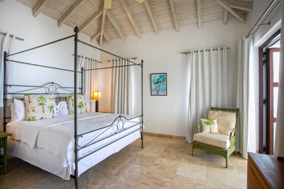 Luxury Villa Photo #26