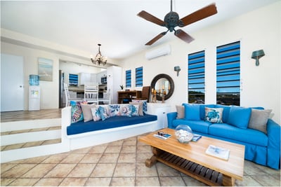Luxury Villa Photo #17