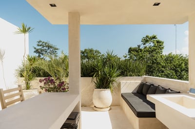Luxury Villa Photo #6