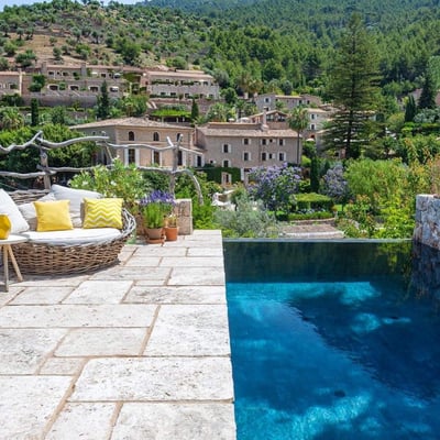 Luxury Villa Photo #3