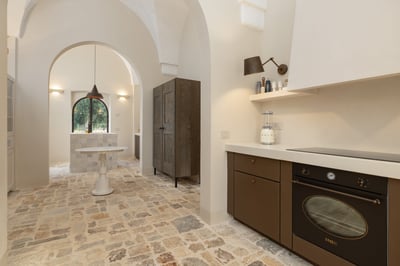 Luxury Villa Photo #13