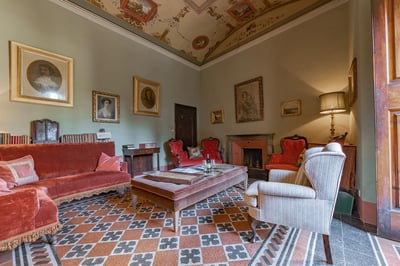 Luxury Villa Photo #13