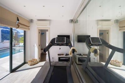Luxury Villa Photo #55