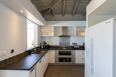 Luxury Villa Photo #17