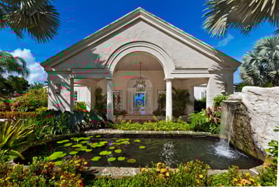 Luxury Villa Photo #3