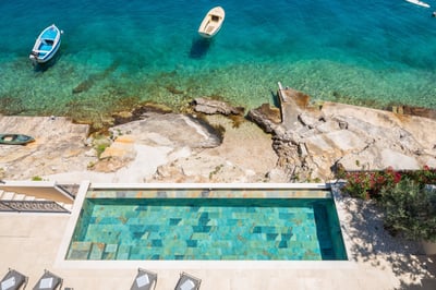 Luxury Villa Photo #29