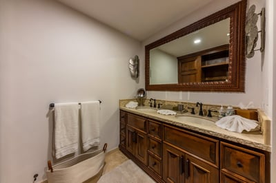 Luxury Villa Photo #43