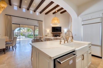 Luxury Villa Photo #19
